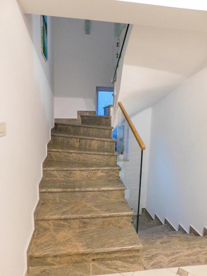 Apartman Lara Otocac Ngoại thất bức ảnh