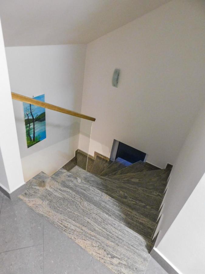 Apartman Lara Otocac Ngoại thất bức ảnh