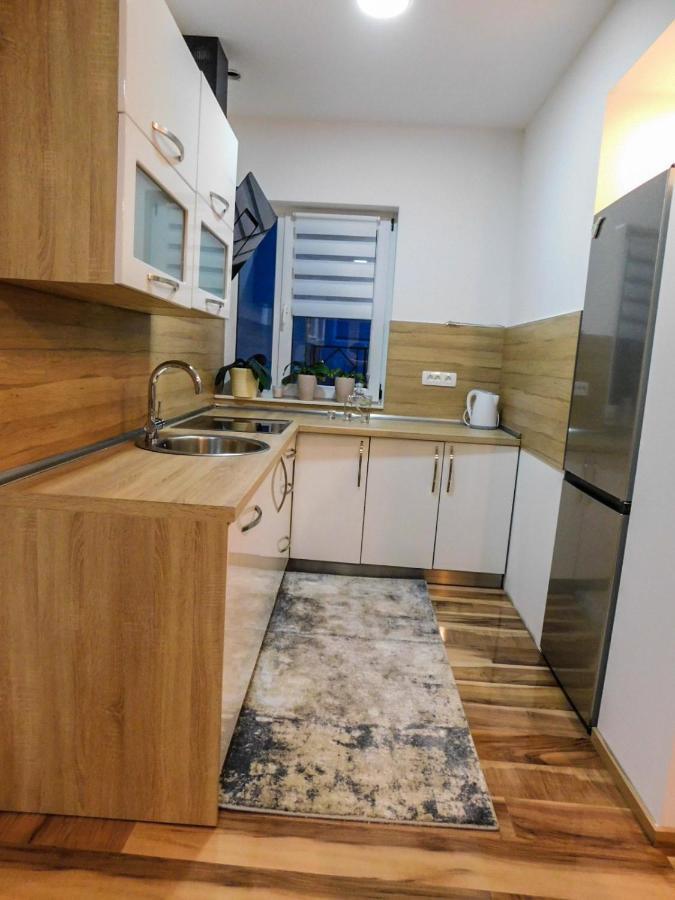 Apartman Lara Otocac Ngoại thất bức ảnh